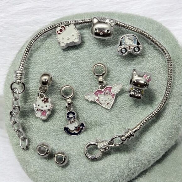 Hello Kitty Charm Bracelet Pink Silver Plated Heart Bow Car Cat Charms Jewelry - Picture 3 of 3